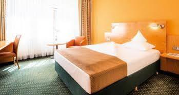 Best Western Plus Steubenhof Hotel MHG Exterior photo